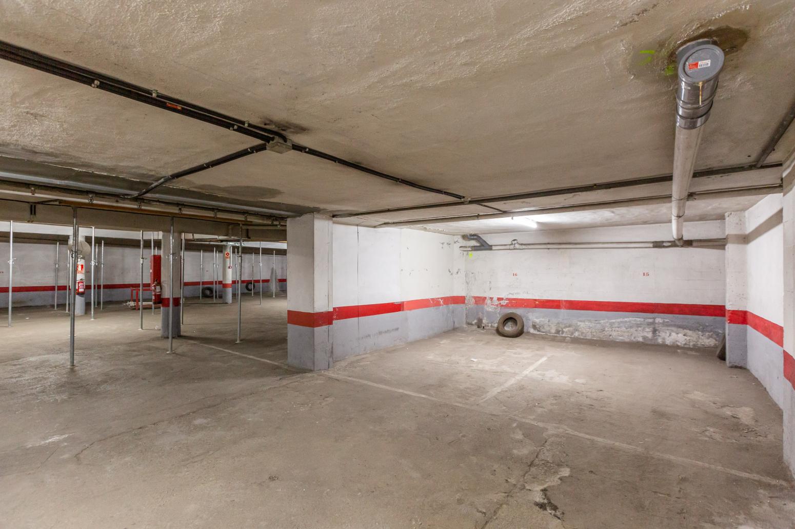Garaje en Venta en Pamplona