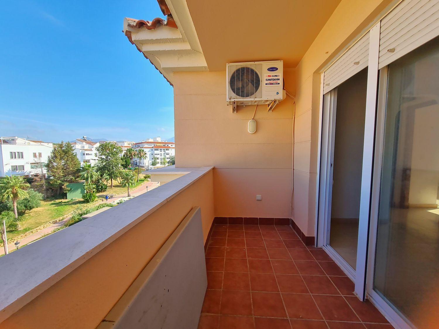 Flat for Sale in Manilva