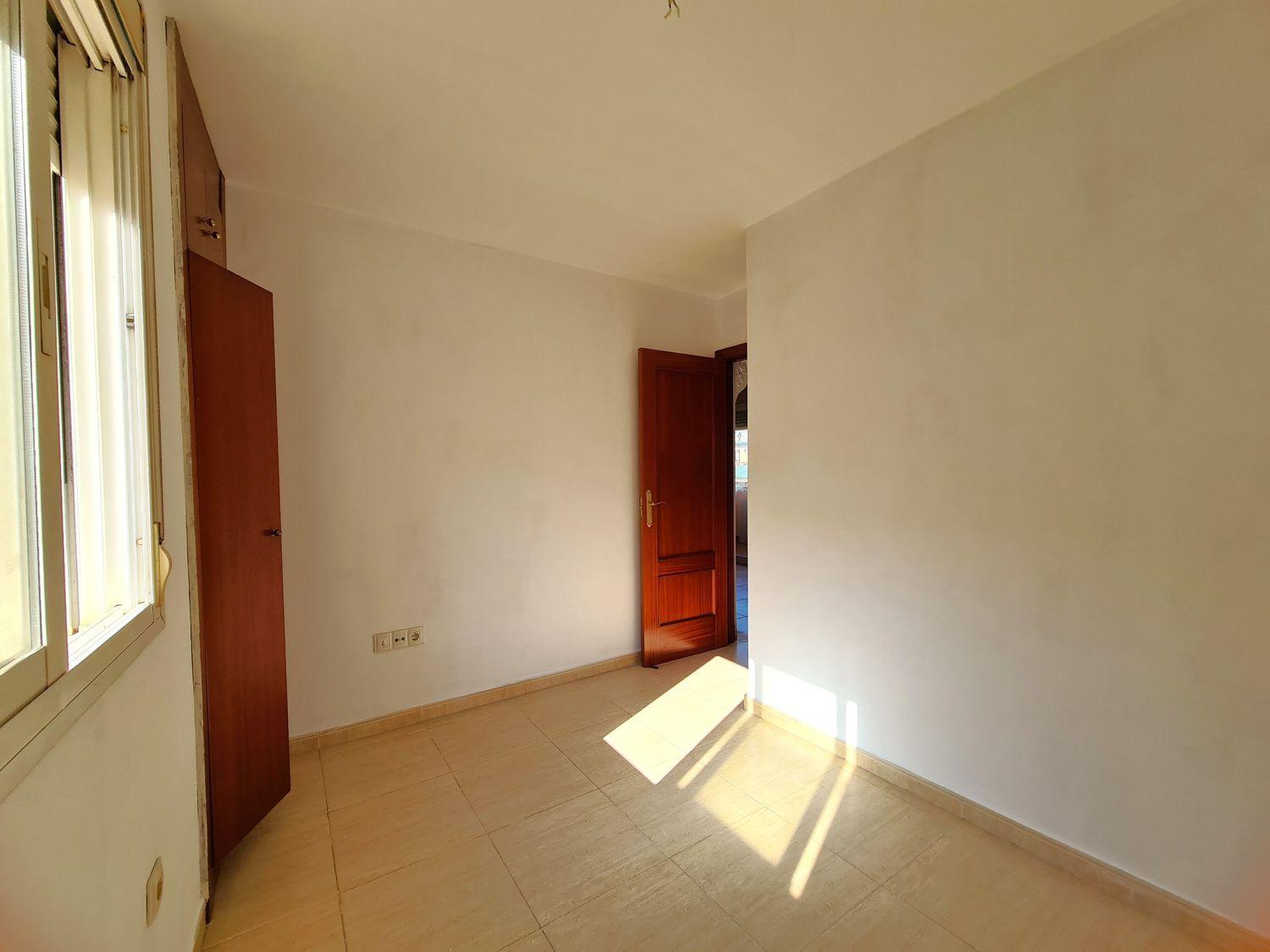 Flat for Sale in Manilva