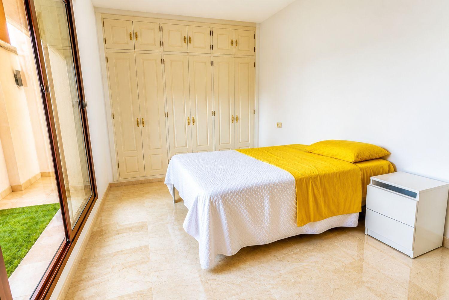 Flat for Sale in Manilva
