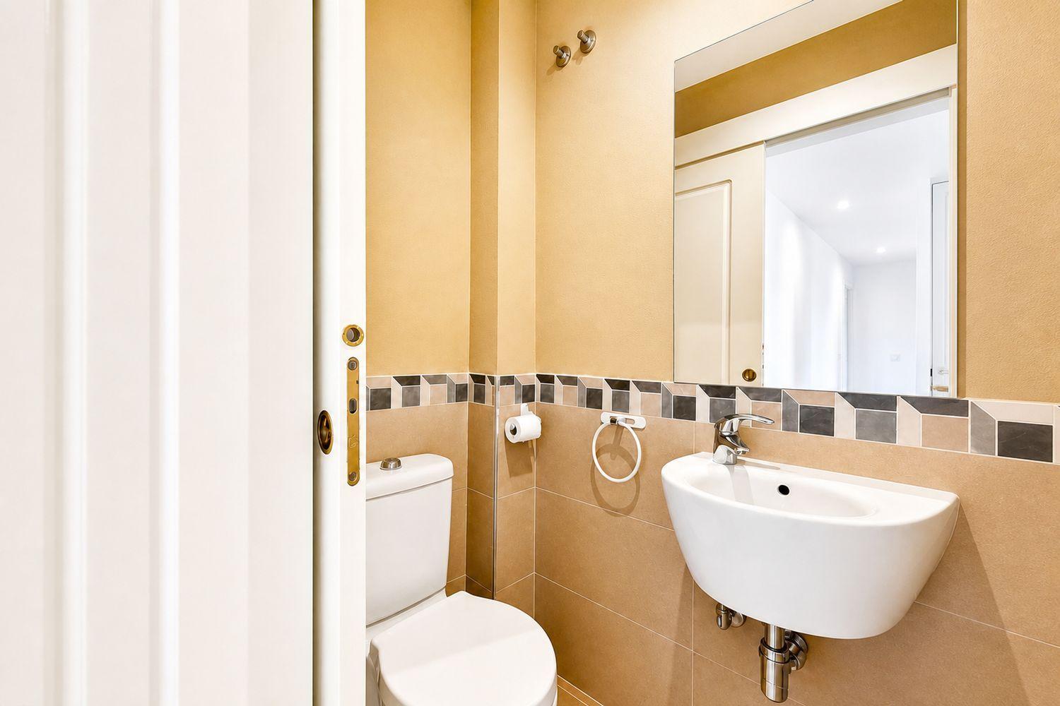 Flat for Sale in Manilva