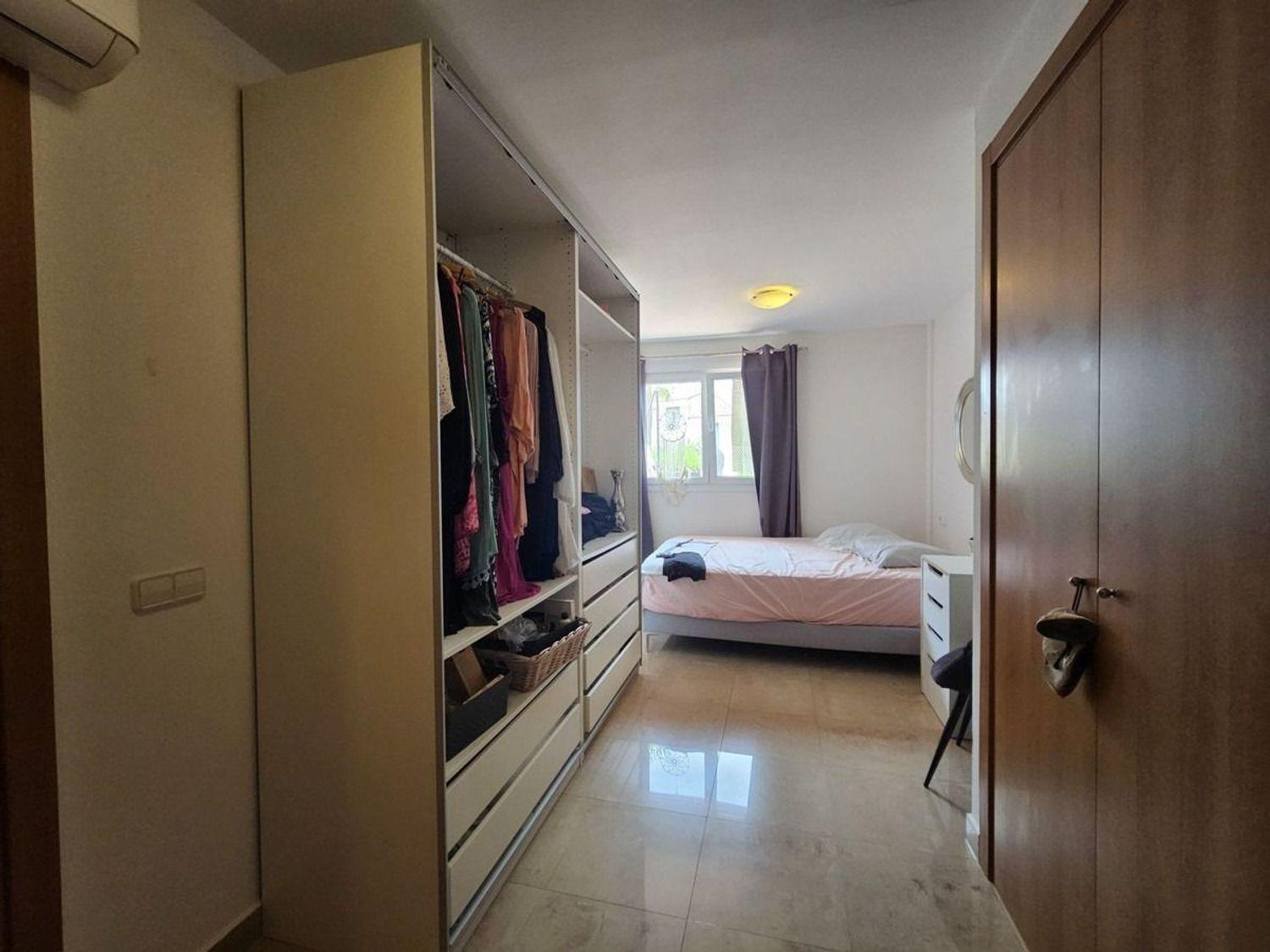 Flat for Sale in Manilva