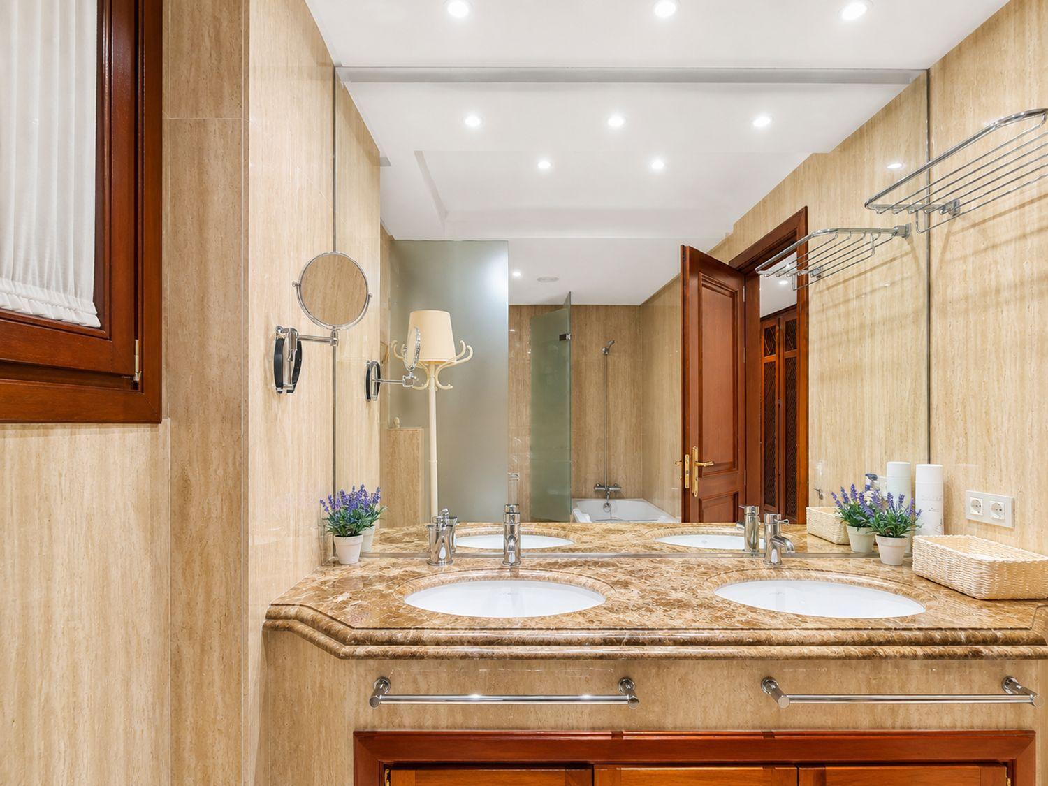 Flat for Sale in Estepona