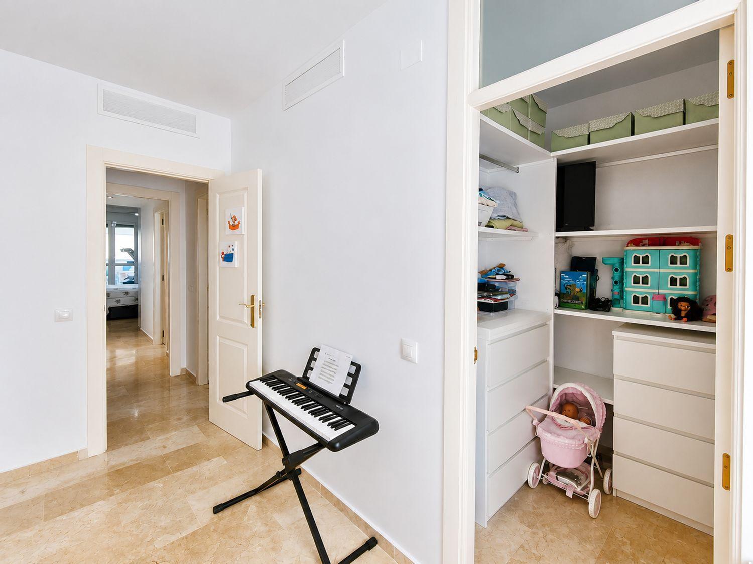Flat for Sale in Manilva