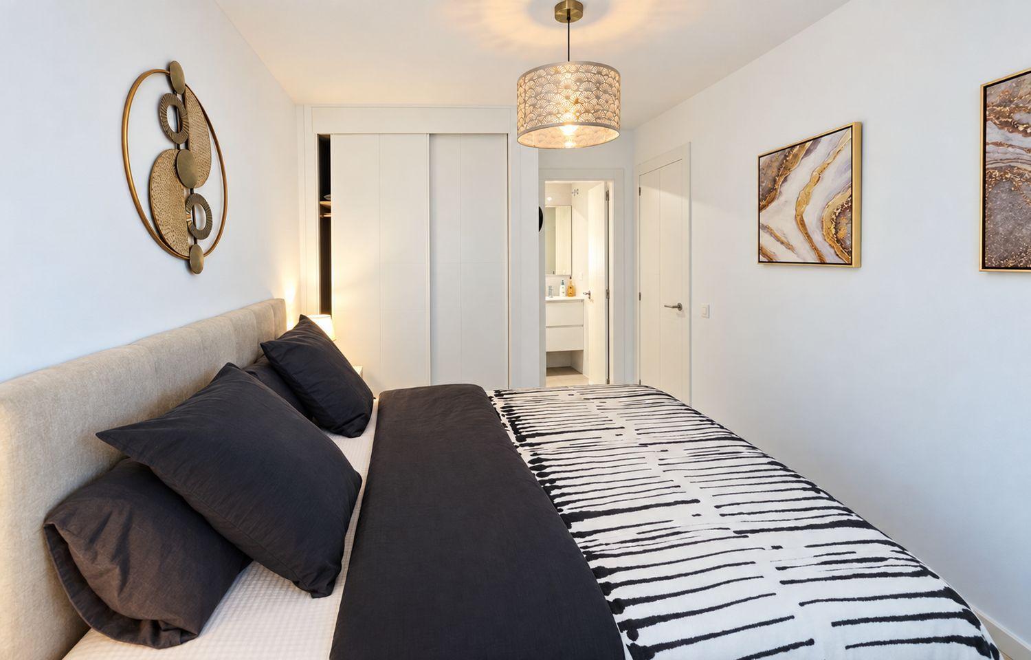 Flat for Sale in Casares