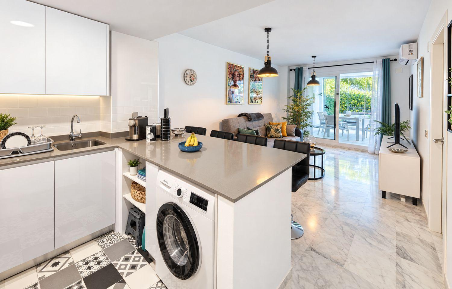 Flat for Sale in Casares