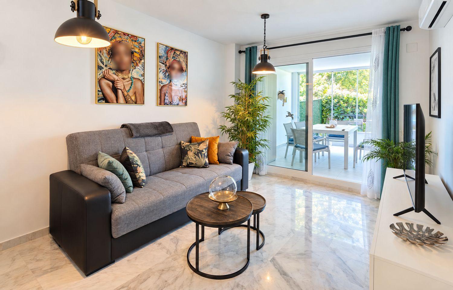 Flat for Sale in Casares