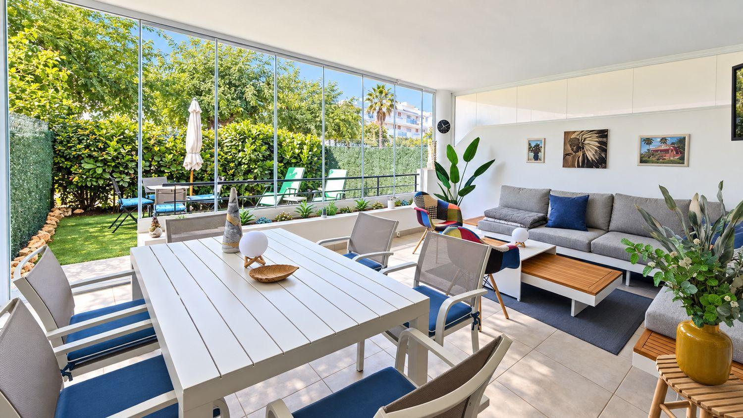 Flat for Sale in Casares