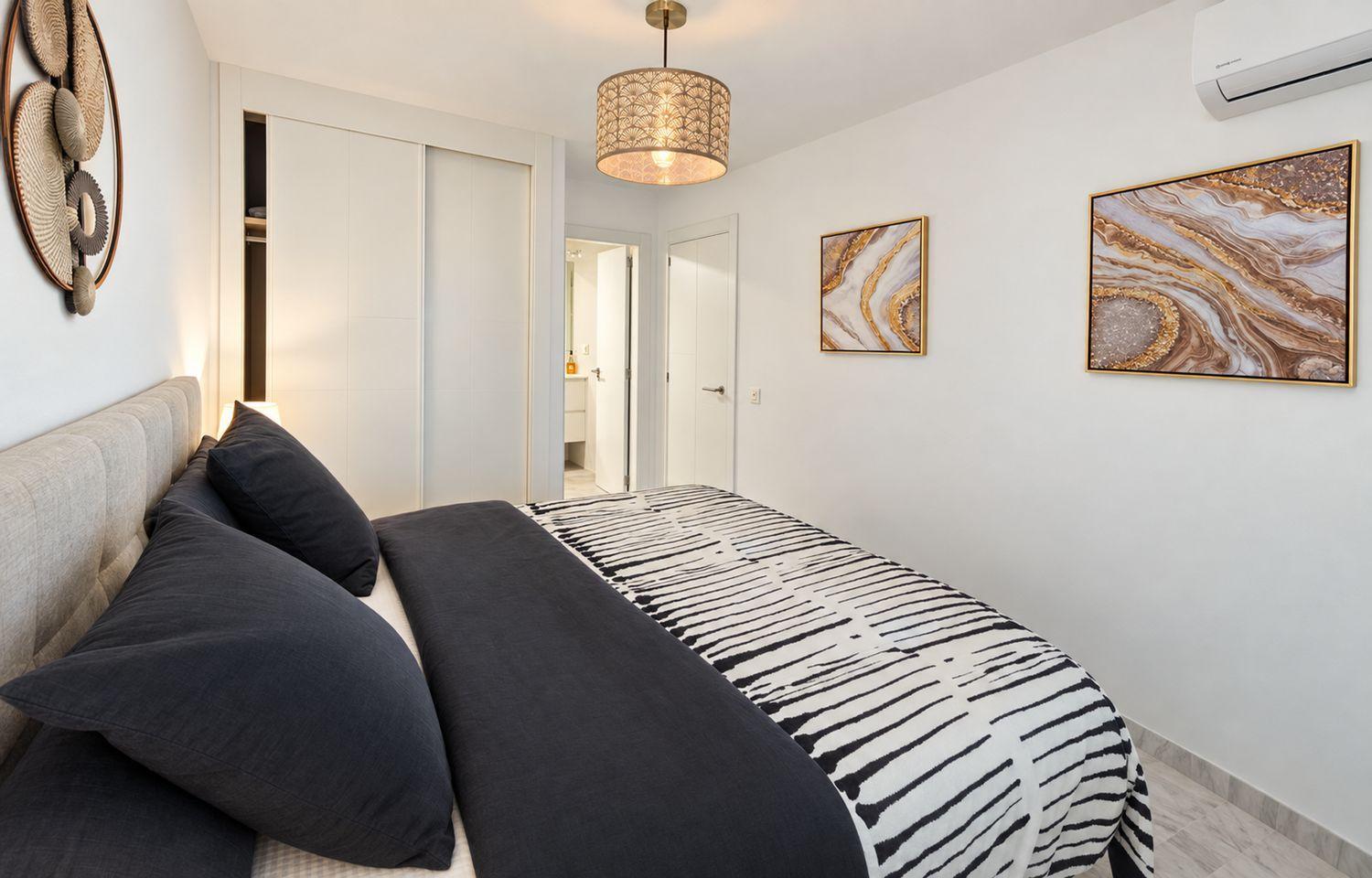 Flat for Sale in Casares