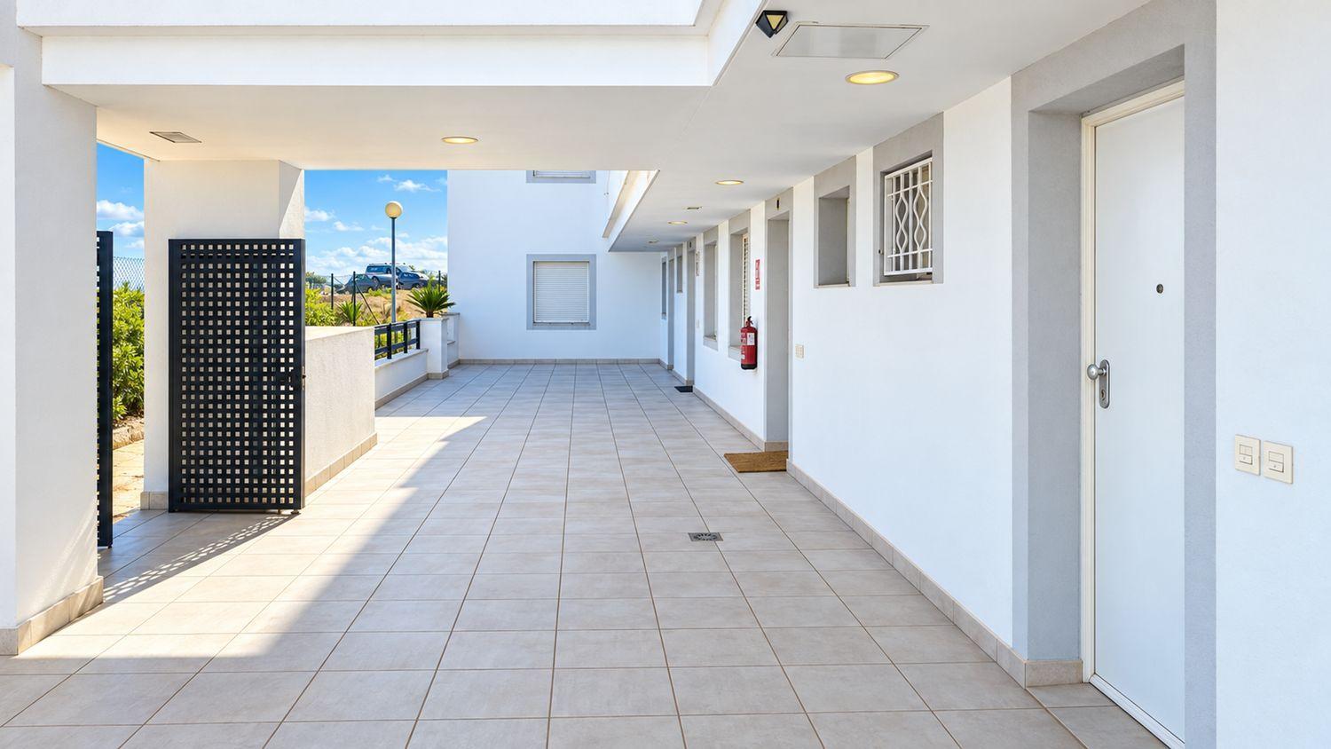 Flat for Sale in Casares