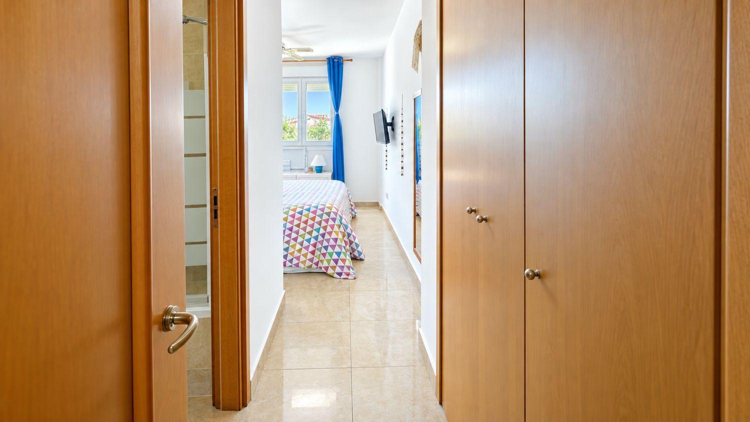 Flat for Sale in Manilva