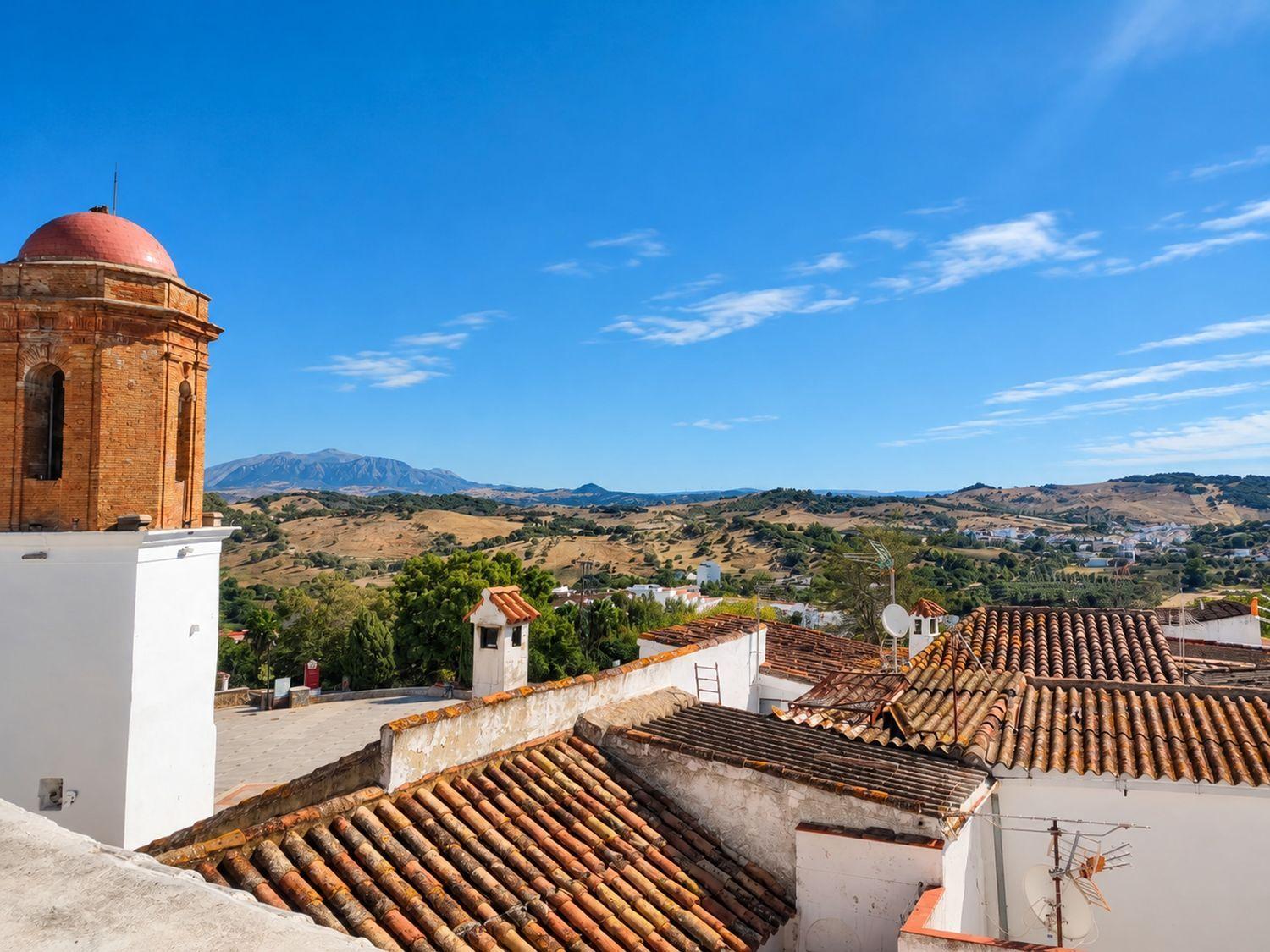 Penthouse for Sale in Jimena de la Frontera