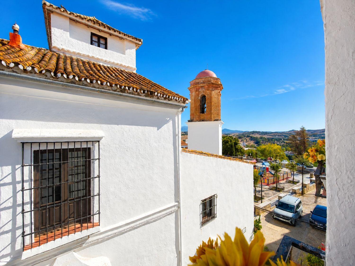 Penthouse for Sale in Jimena de la Frontera