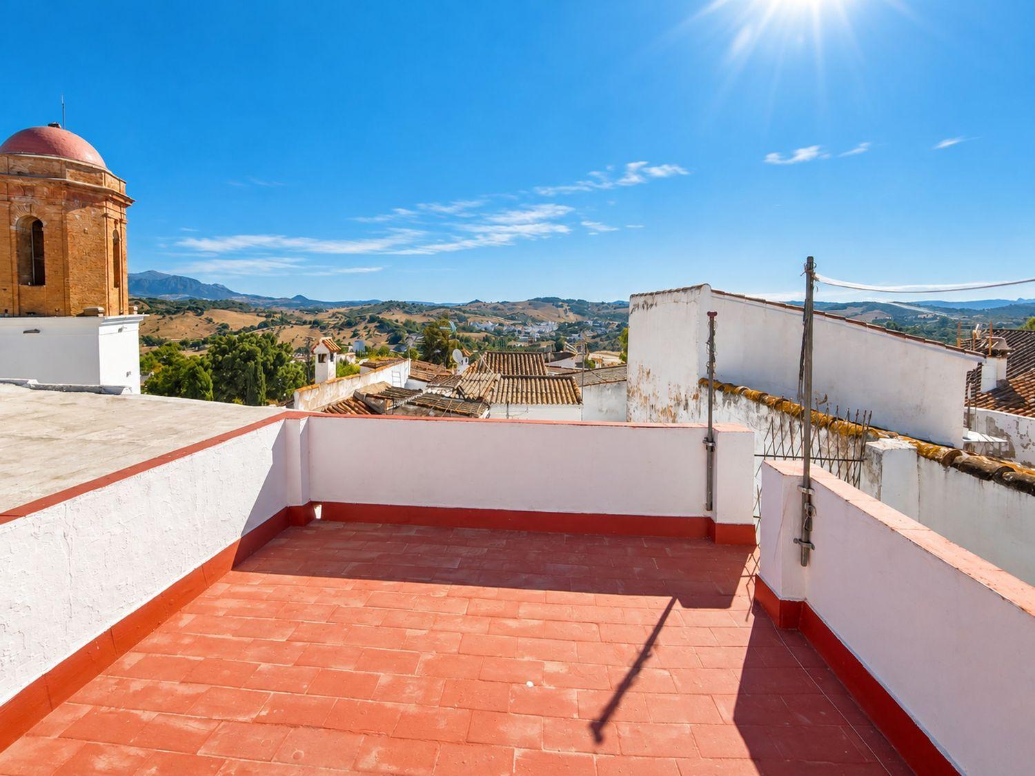 Penthouse for Sale in Jimena de la Frontera
