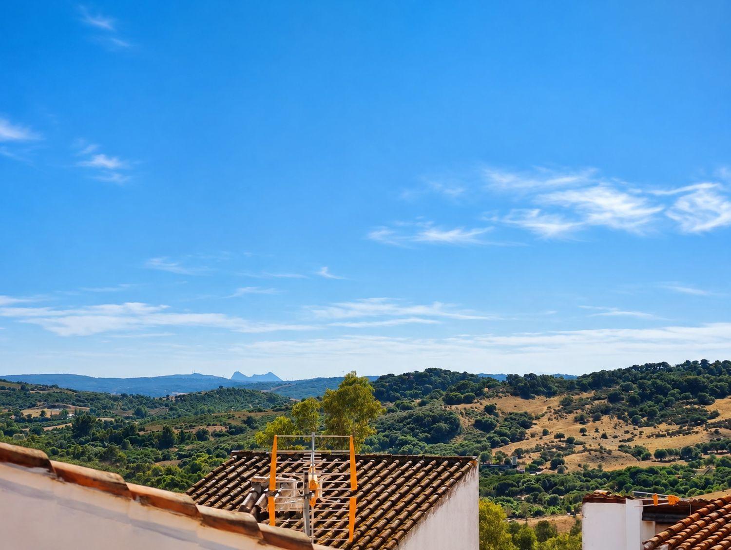 Penthouse for Sale in Jimena de la Frontera