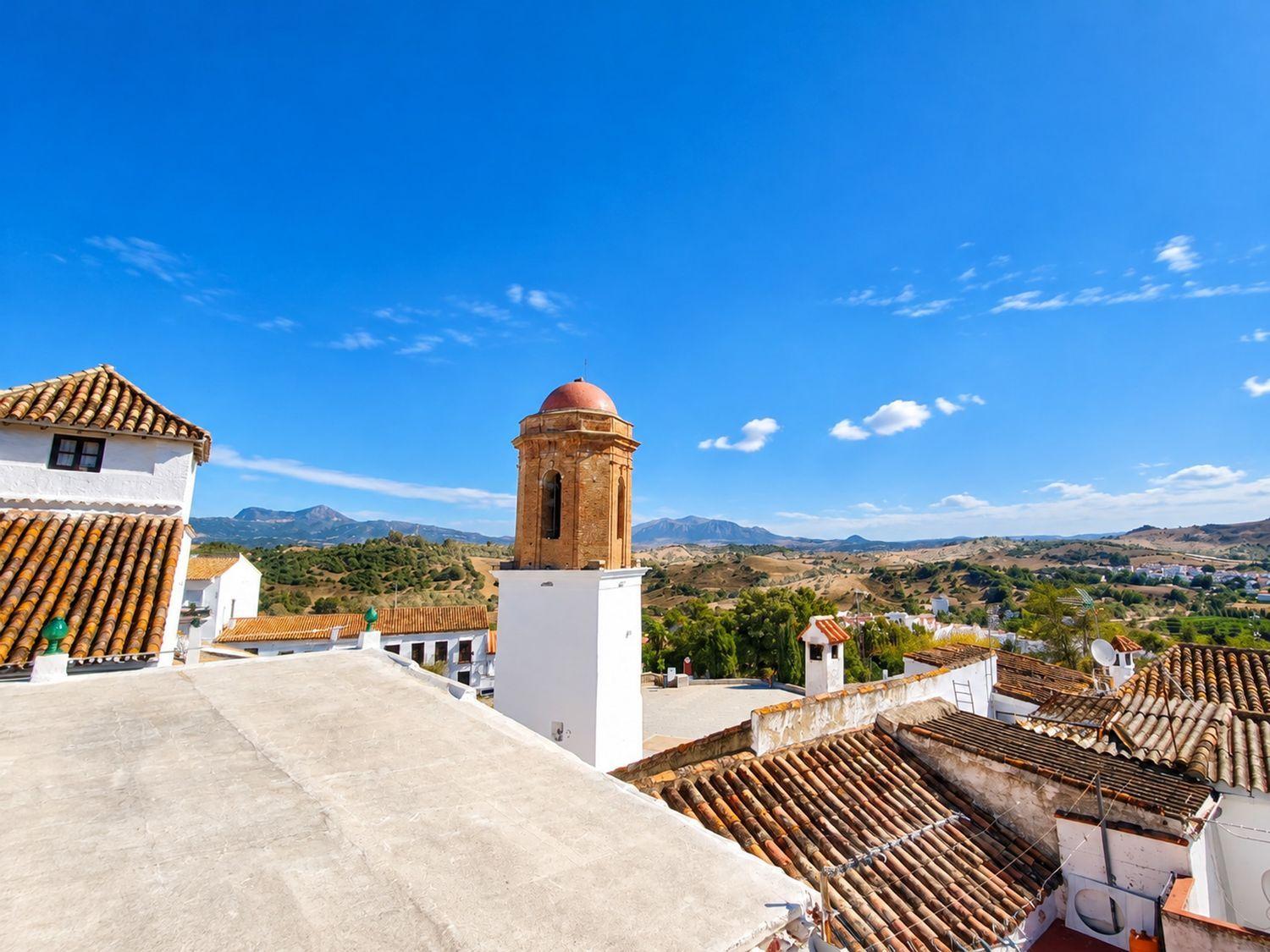 Penthouse for Sale in Jimena de la Frontera