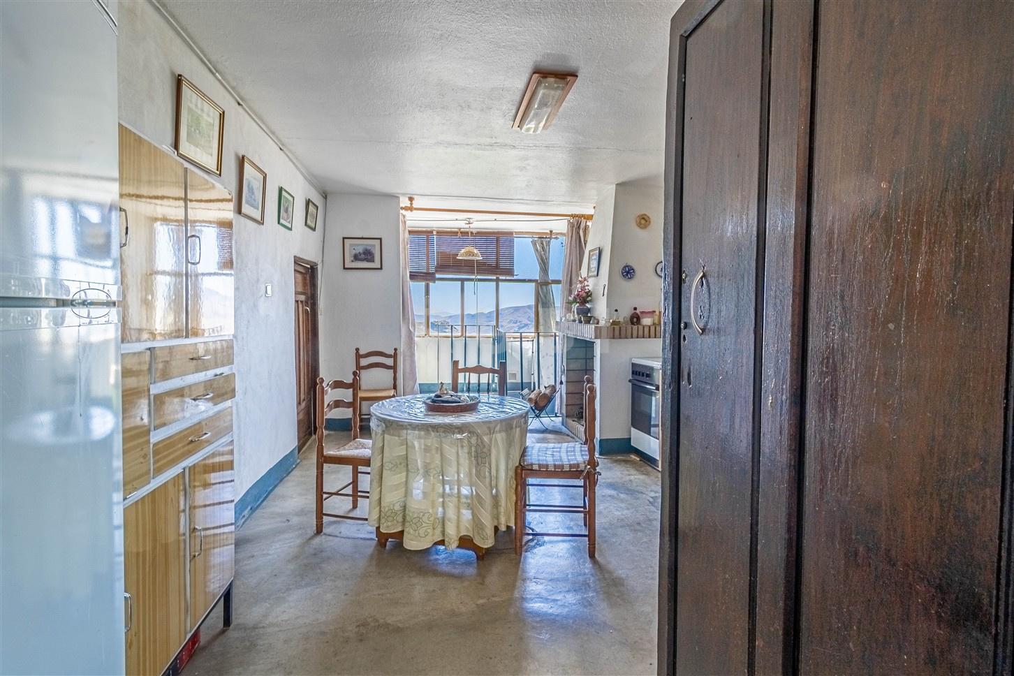House for Sale in Bérchules