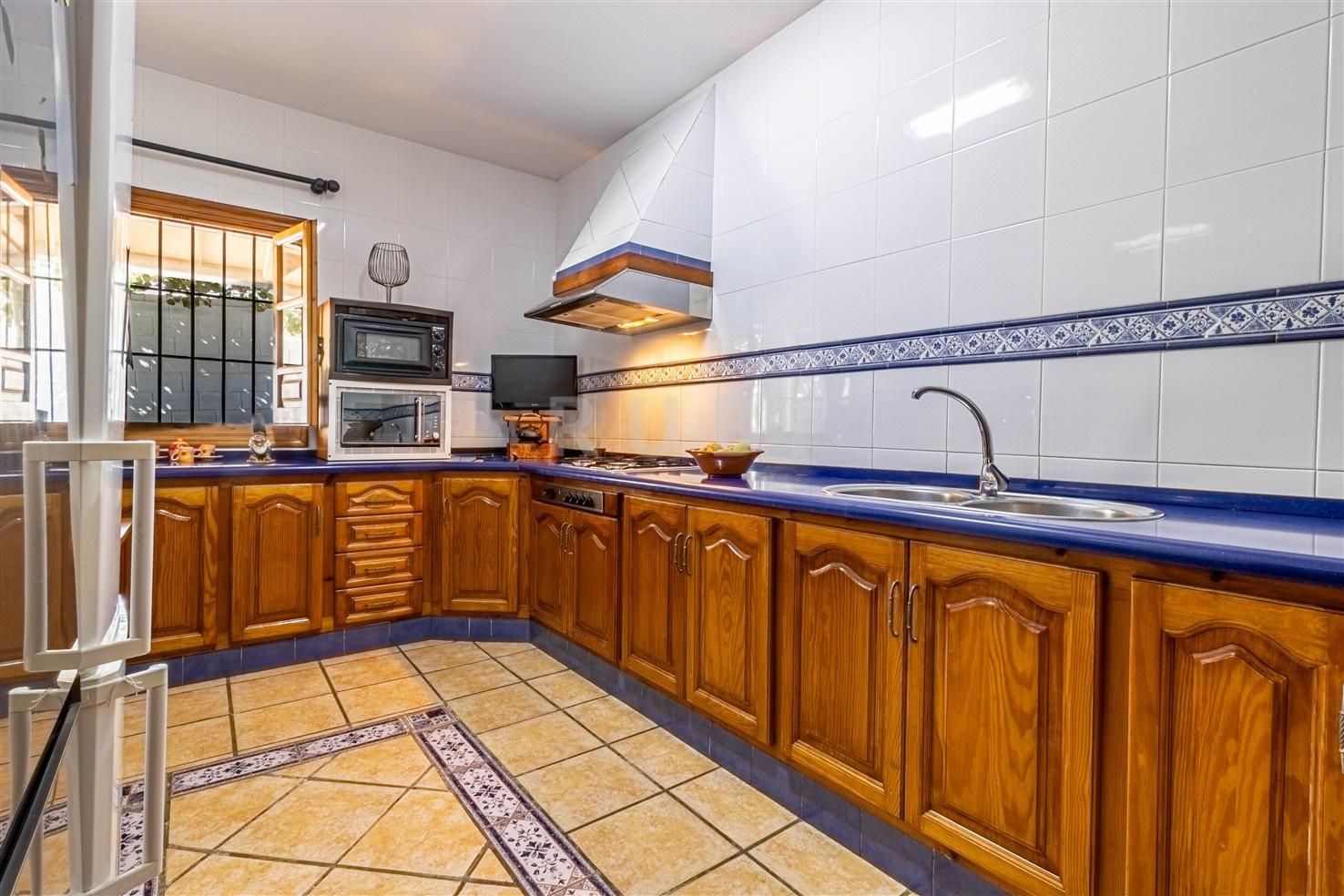 Villa for Sale in Órgiva
