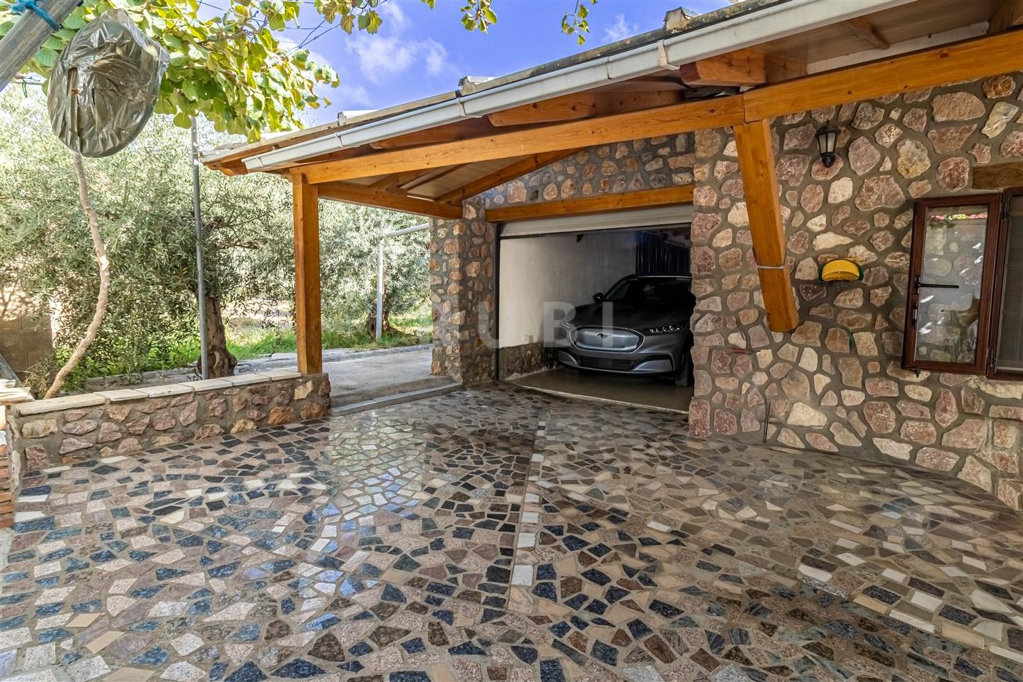 Villa for Sale in Órgiva