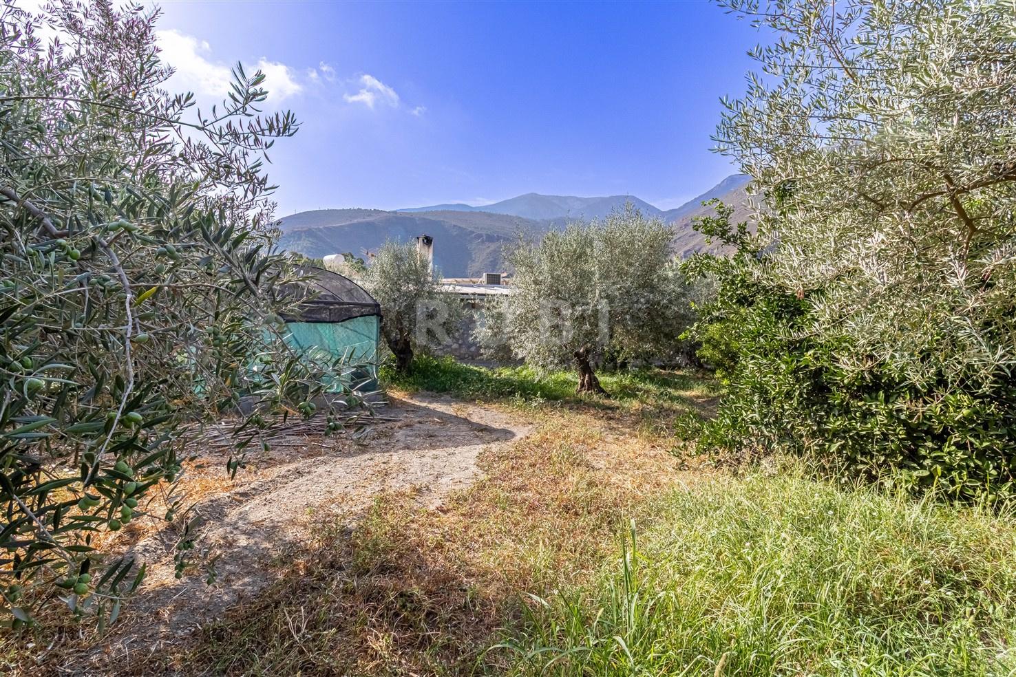 Villa for Sale in Órgiva
