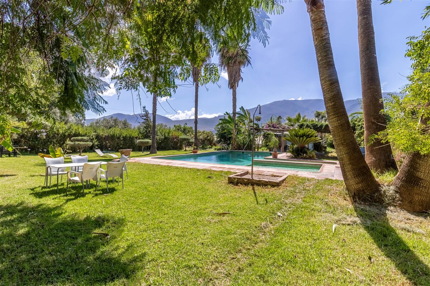 Villa for Sale in Órgiva