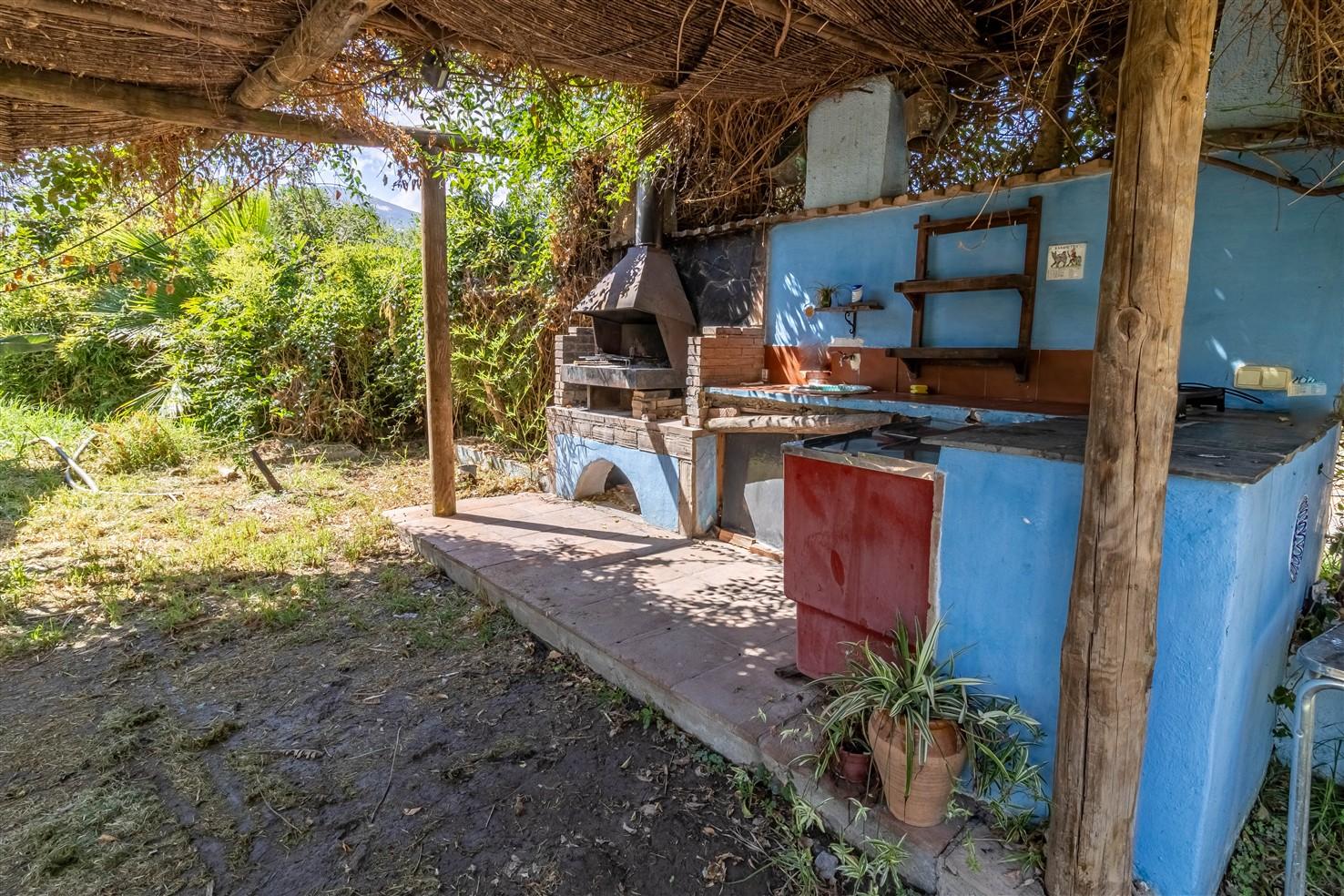 Villa for Sale in Órgiva