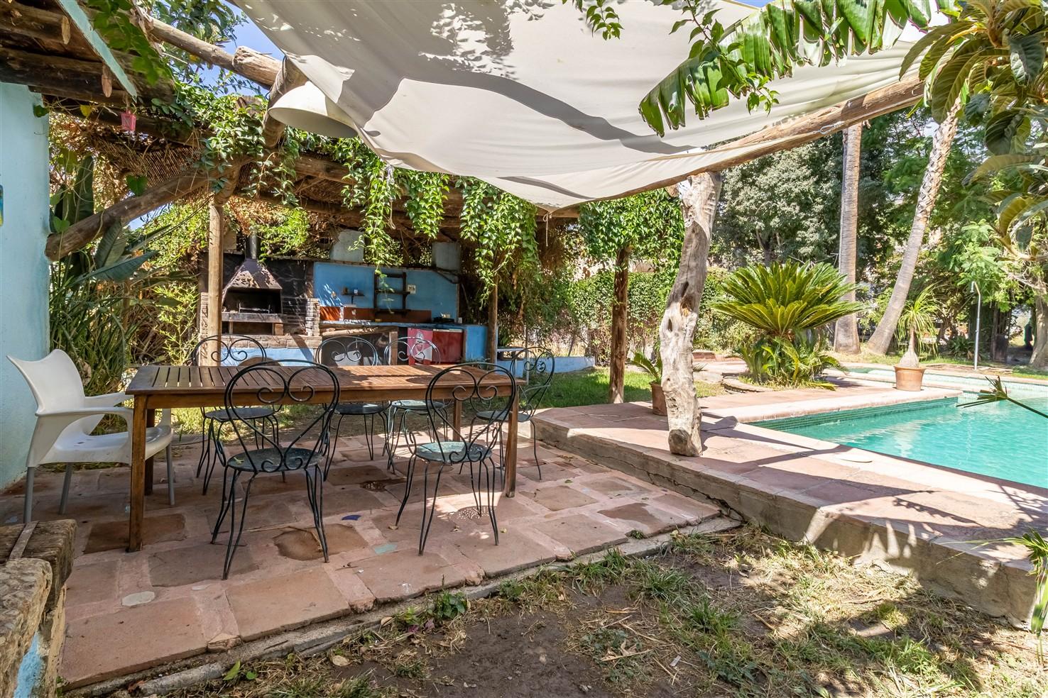 Villa for Sale in Órgiva
