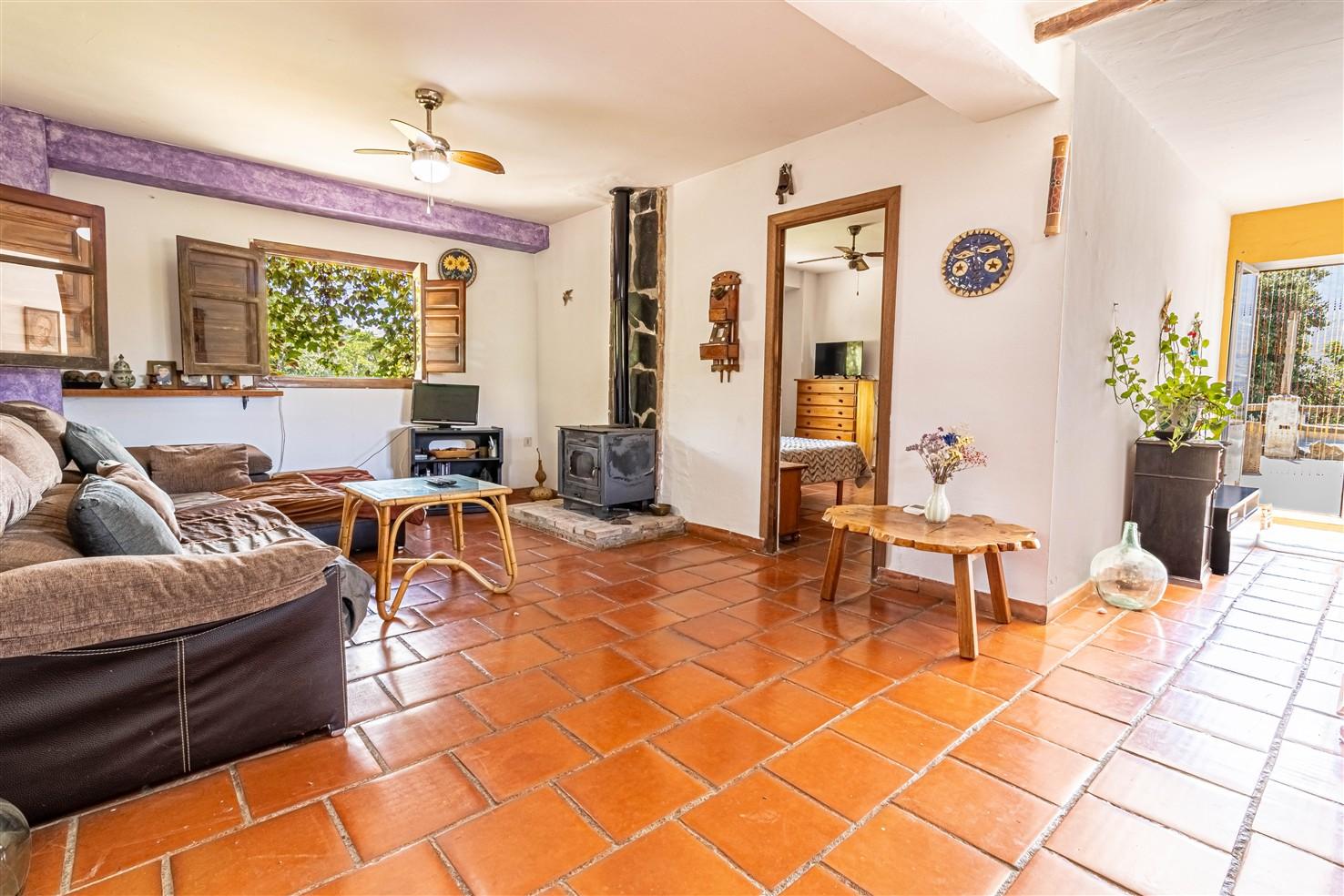 Villa for Sale in Órgiva