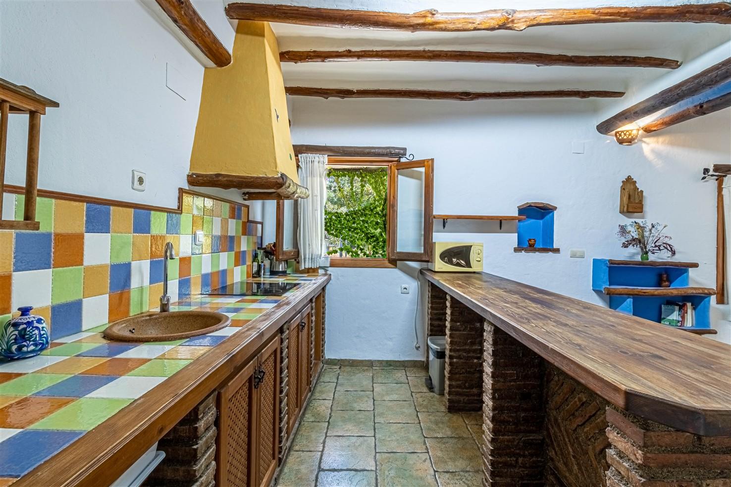 Villa for Sale in Órgiva