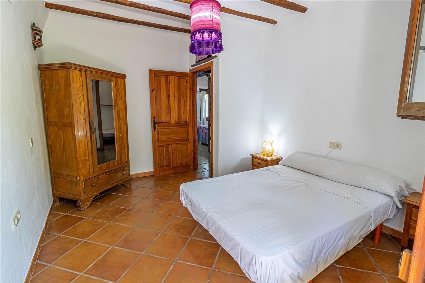 Villa for Sale in Órgiva