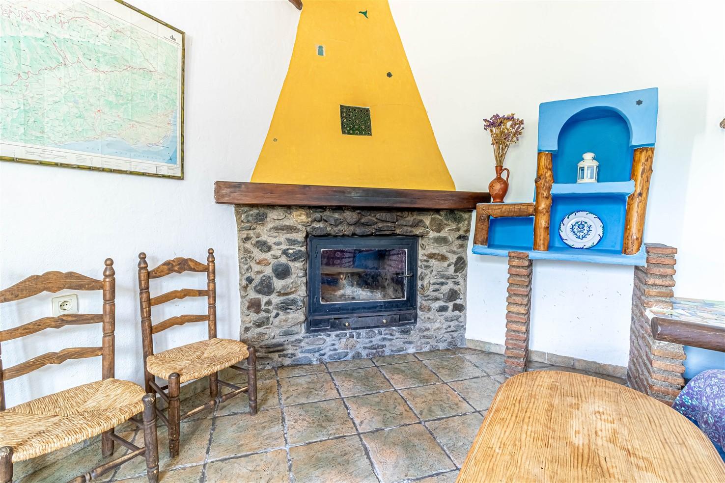 Villa for Sale in Órgiva