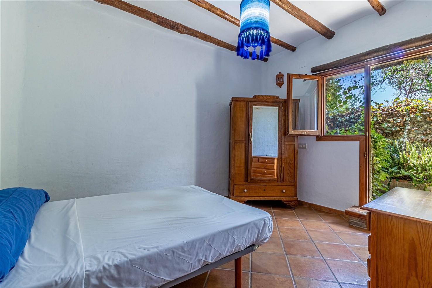 Villa for Sale in Órgiva