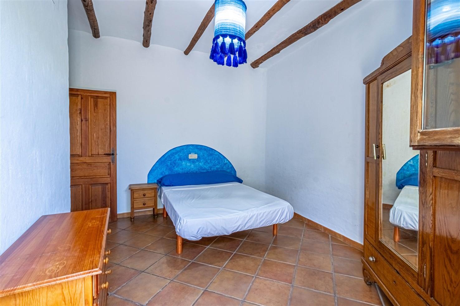 Villa for Sale in Órgiva