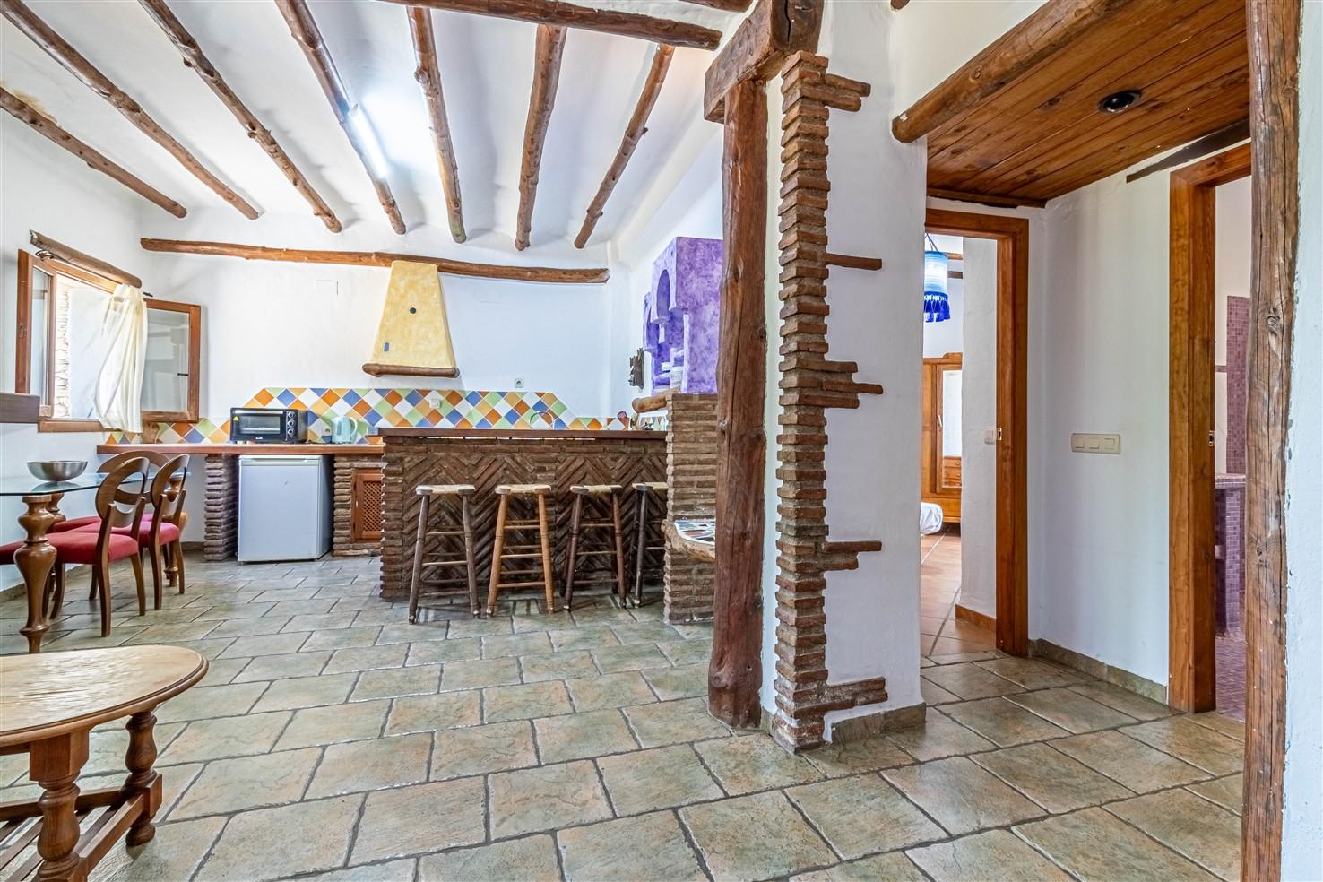 Villa for Sale in Órgiva