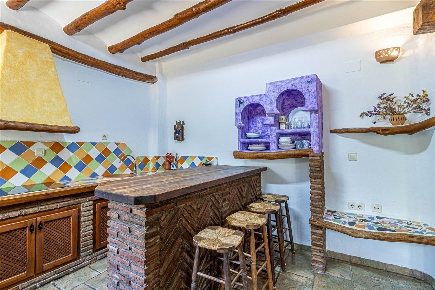Villa for Sale in Órgiva