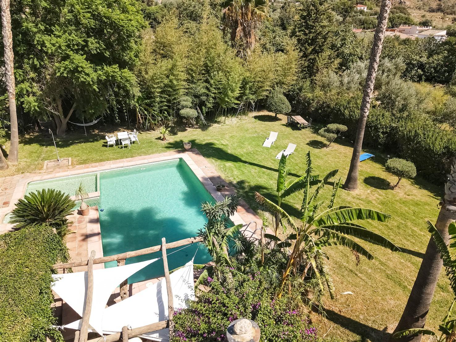 Villa for Sale in Órgiva