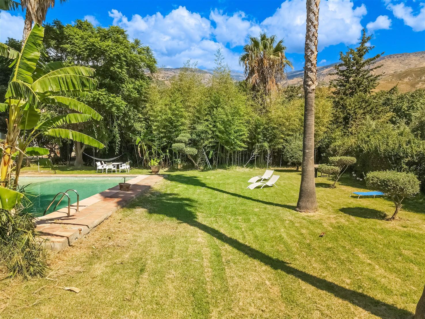 Villa for Sale in Órgiva