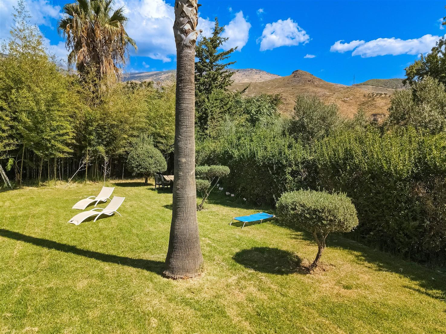 Villa for Sale in Órgiva