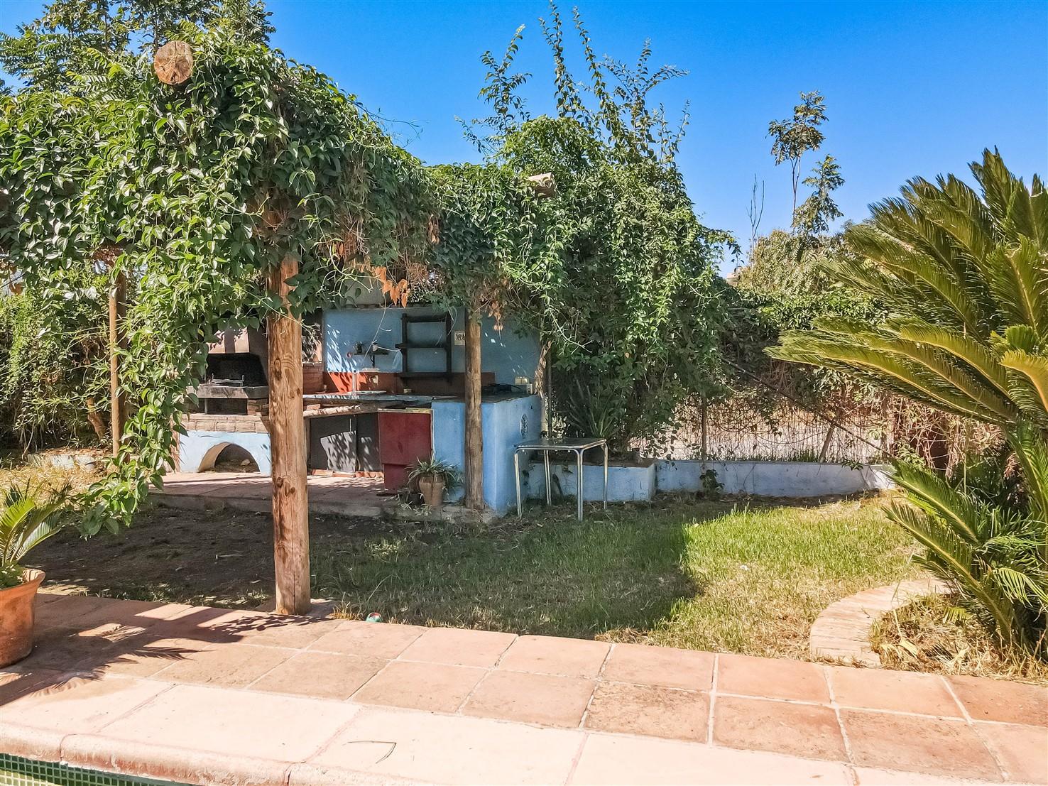 Villa for Sale in Órgiva