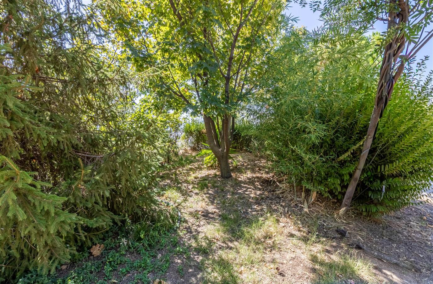 Villa for Sale in Lanjarón