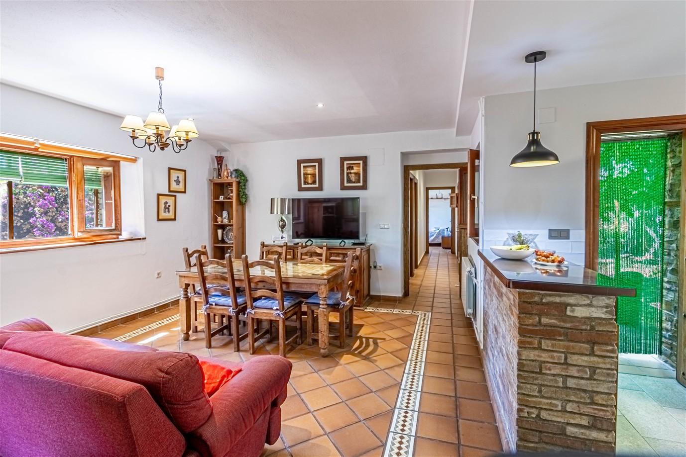 Villa for Sale in Lanjarón