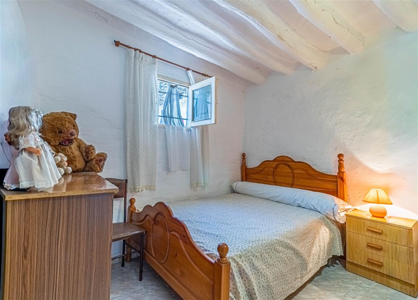 House for Sale in Órgiva