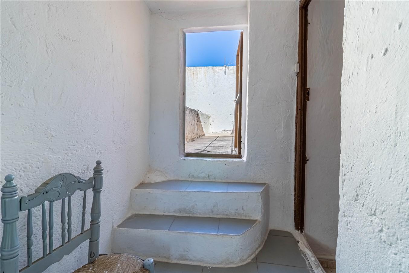 House for Sale in Órgiva