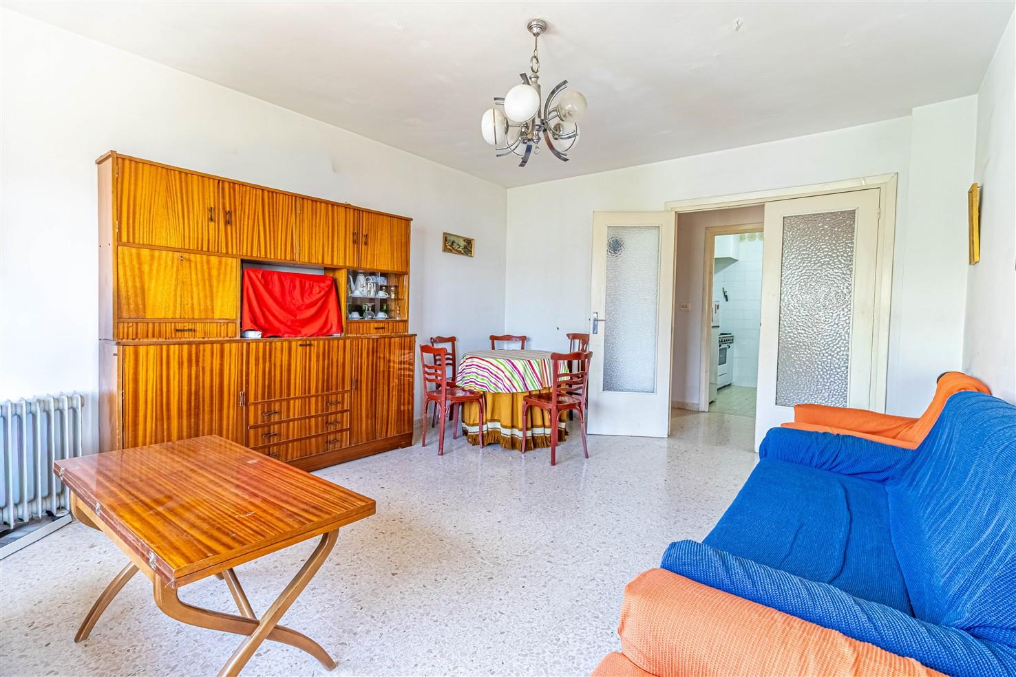 Flat for Sale in Órgiva