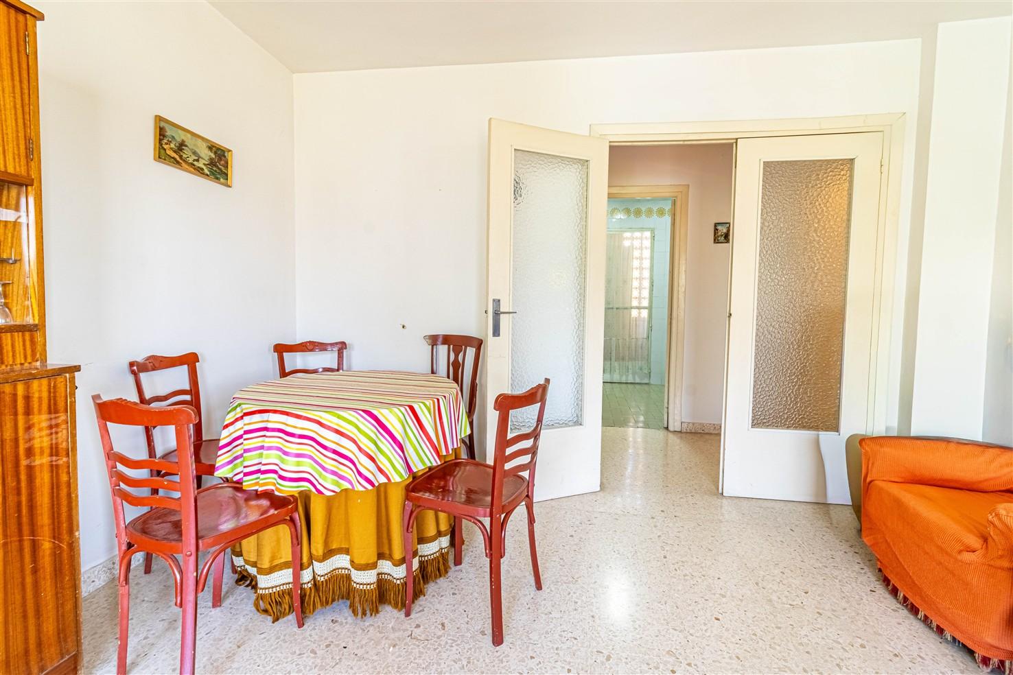 Flat for Sale in Órgiva