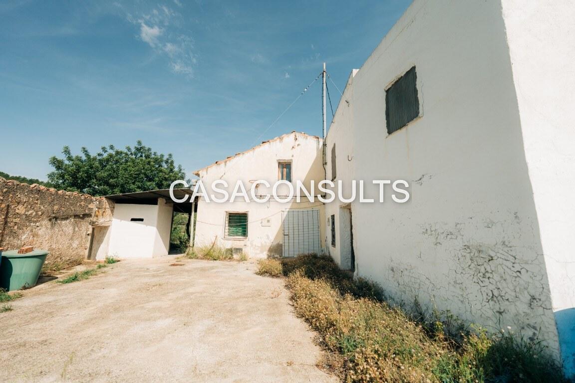 Terraced House for Sale in Culla