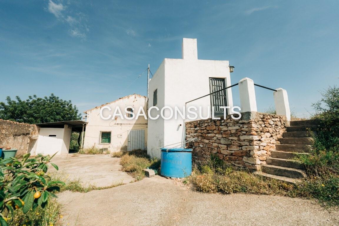 Terraced House for Sale in Culla
