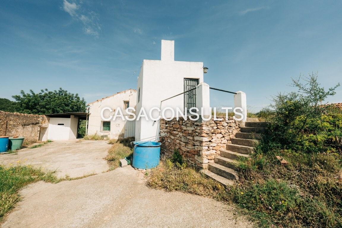 Terraced House for Sale in Culla
