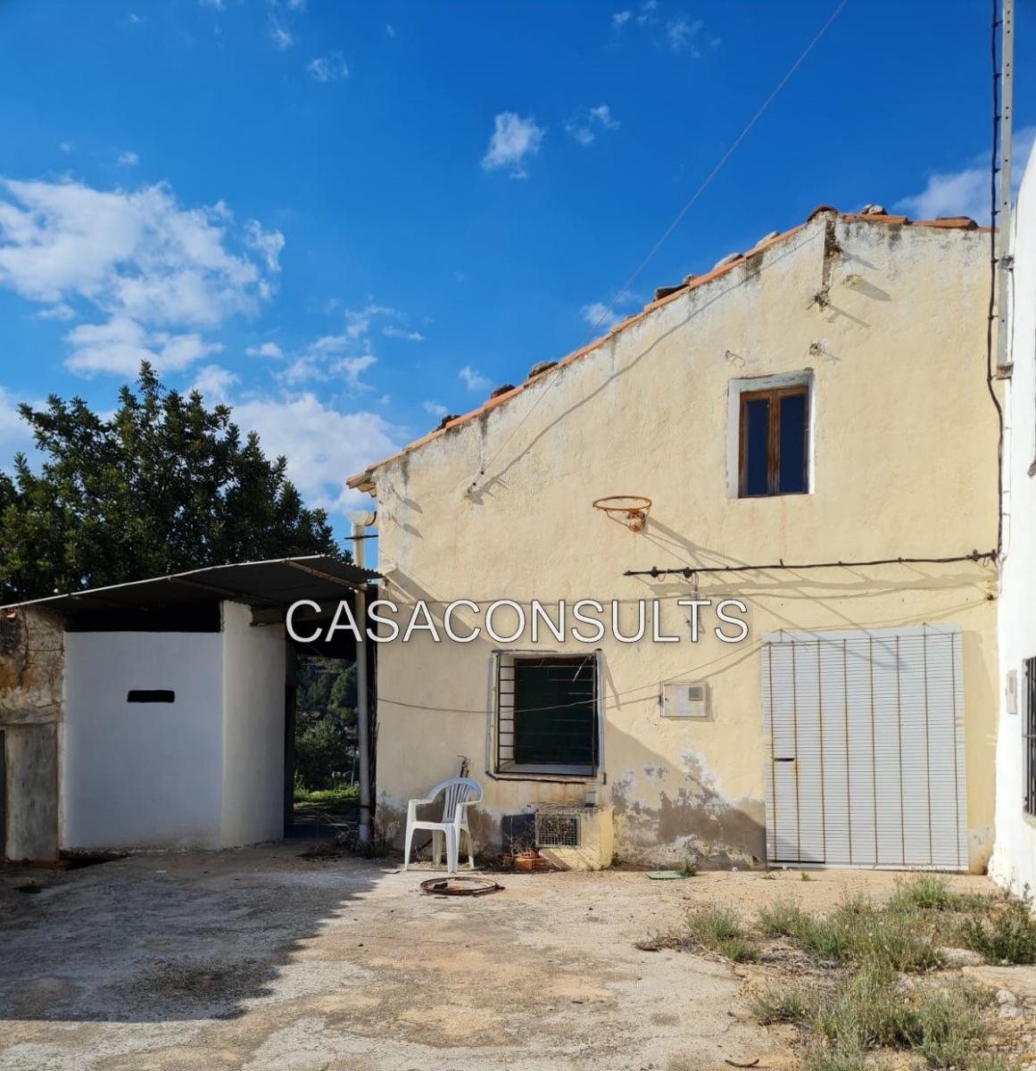 Terraced House for Sale in Culla