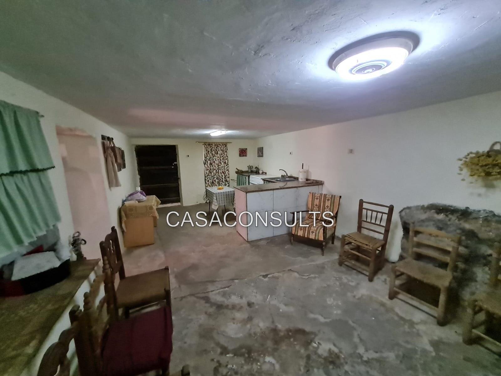 Terraced House for Sale in Culla
